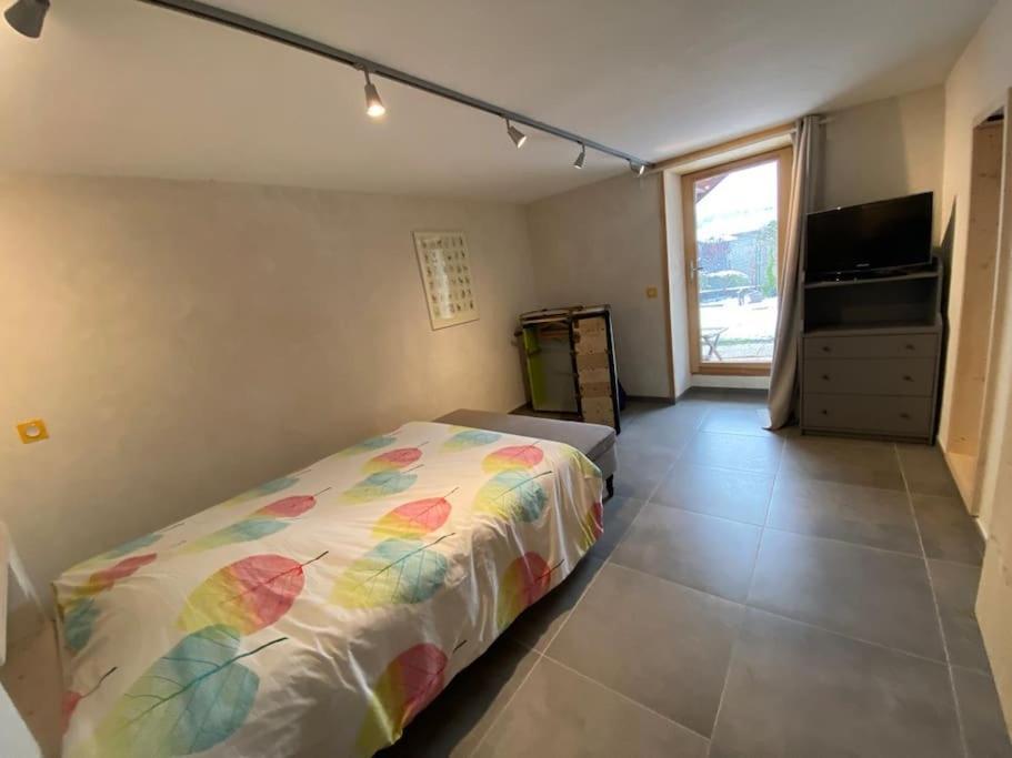 Dans Hameau, Pres Des Pistes Logement De Plein Pied Au Calme Taninges Esterno foto